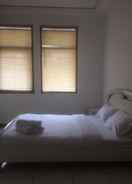 BEDROOM White Cotton Homestay