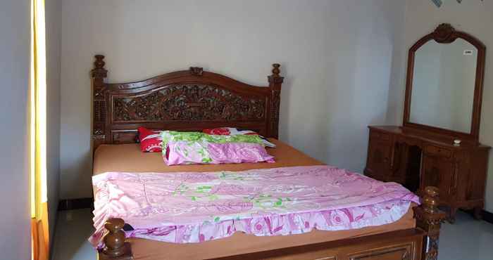 Kamar Tidur Homestay Doa Ibu