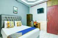 Bedroom SPOT ON 2690 Hotel Tampan