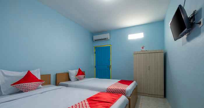 Bedroom OYO 2775 RF Homestay