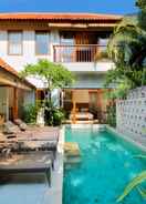 SWIMMING_POOL Aradhana Villas by Ekosistem