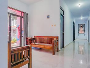 로비 4 OYO 2770 Zleepy Wisma Khazri