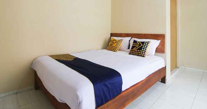 Kamar Tidur OYO 2592 Homestay Bunda Puja