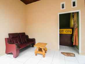 Lobby 4 OYO 2592 Homestay Bunda Puja