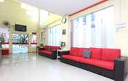 Lobby 7 Super OYO 89640 Hotel Pelangi Marang
