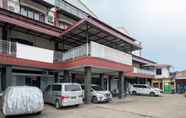 Exterior 5 Super OYO 2704 Hotel Transit 2