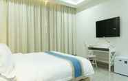 Bilik Tidur 5 Hampton Suites Davao