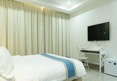 Bedroom 5 Hampton Suites Davao