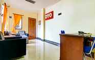 Lobby 5 OYO 2832 Wisma Sukatani Indah