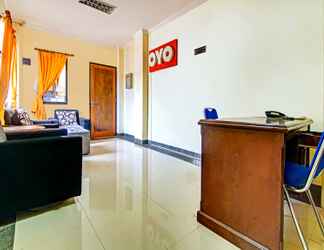 Lobby 2 OYO 2832 Wisma Sukatani Indah