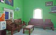 Common Space 5 OYO 2447 Aulia Homestay