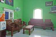 Common Space OYO 2447 Aulia Homestay