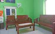 Common Space 7 OYO 2447 Aulia Homestay