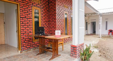 ロビー 2 OYO 2369 Cempaka Residence Ciwidey