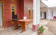 Sảnh chờ 6 OYO 2369 Cempaka Residence Ciwidey