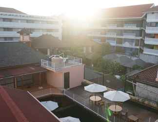 Exterior 2 Kuta Beach Front Apartment