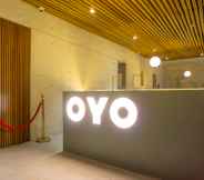 Lobby 6 OYO 2626 Syariah Harmoni Residence Medan