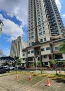 EXTERIOR_BUILDING 3BR Puri Kemayoran Apartment Jakarta with wifi 98m2 by Imelda