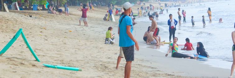 ロビー Lippo Carita Kondominium