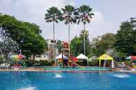 Kolam Renang Saung Dolken Syariah Resort & Hotel