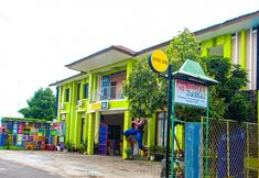 Exterior 3 SPOT ON 2815 Hotel Damai Cilacap