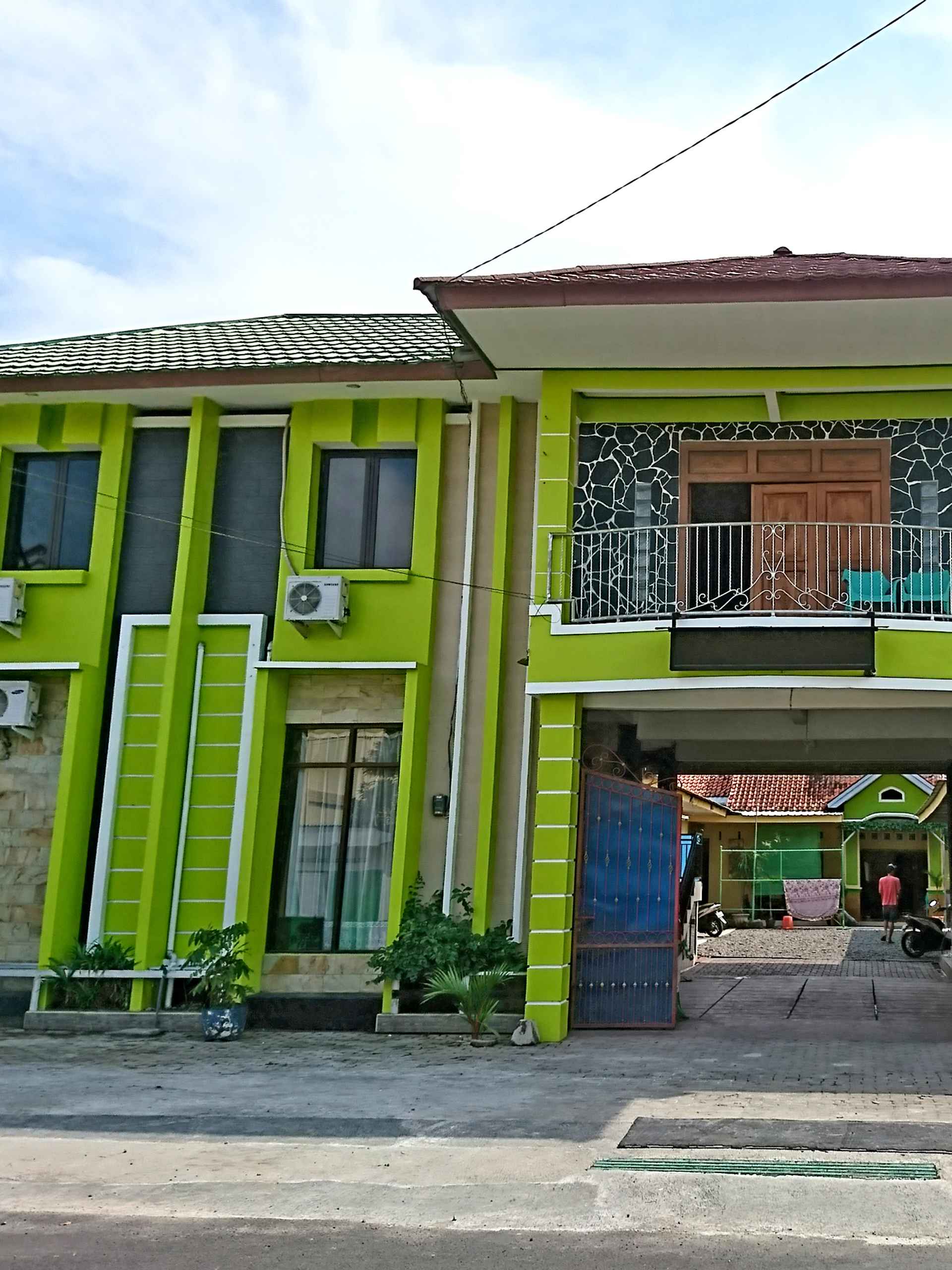 Exterior SPOT ON 2815 Hotel Damai Cilacap
