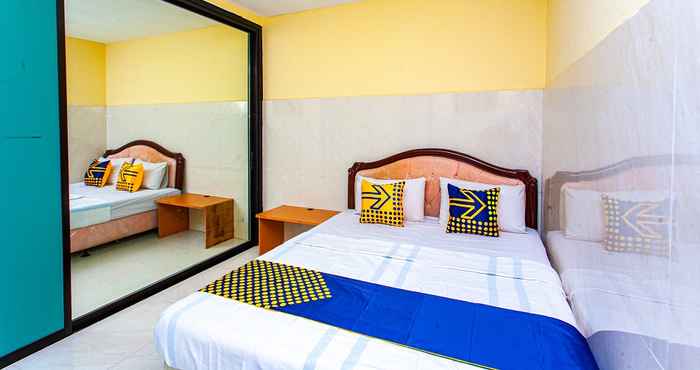 Bedroom SPOT ON 2815 Hotel Damai Cilacap