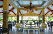 Restaurant 7 RSAM Beach Resort by Cocotel