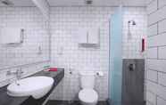 Toilet Kamar 3 favehotel Prabumulih - South Sumatera