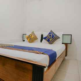 Bedroom 1 OYO 2417 Melati Residence, Wonodadi 酒店