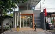 Luar Bangunan 3 OYO 2489 Choco 88 Residence