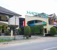 Bangunan 3 OYO 2715 Hotel Madinah Syariah