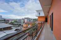 Nearby View and Attractions Super OYO 2639 Oxy Townhouse