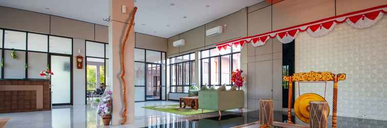 Lobi Sumbawa Grand Hotel