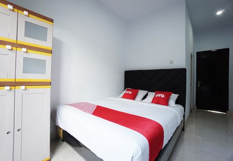 Phòng ngủ OYO 2566 Putri Kesia Rooms