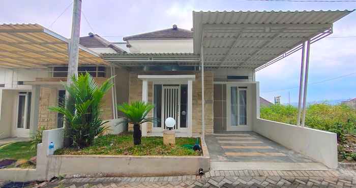 Bangunan Villa Emerald B9 by N2K