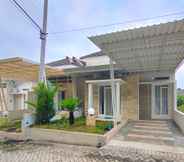 Luar Bangunan 3 Villa Emerald B9 by N2K