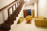 Common Space Enfaza Guesthouse Syariah