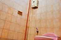 In-room Bathroom Hotel Angkasa Raya