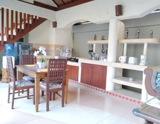 Lobi 2 Kirana Villa Seminyak