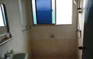 In-room Bathroom 7 Apartment Indah Puri Seaside Batam