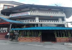 Bangunan 2 OYO 2934 Star Inn