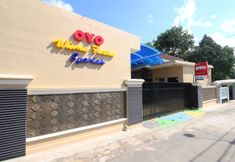 외관 2 OYO 2630 Wisma Fahza Syariah