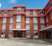 Exterior 2 Grand Baliem Hotel Wamena