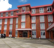 Exterior 3 Grand Baliem Hotel Wamena