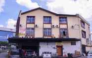 Luar Bangunan 6 SPOT ON 89823 Rooms Inn