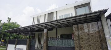 Exterior 2 OYO 2651 Osw Cabin Near RSU Manyar Medical Center Kota Surabaya