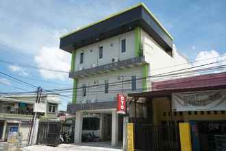 Bên ngoài 4 OYO 2849 Almira Residence Makassar