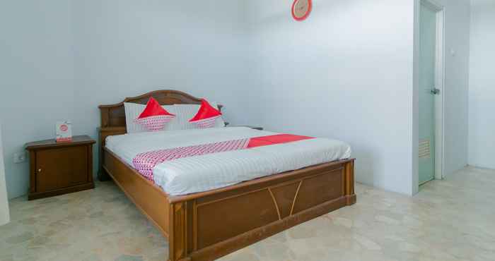 Bedroom OYO 2858 Vafa Guesthouse