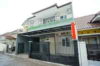 Exterior OYO 2599 Seturan First Living Adisutjipto Ambarukmo Hartono